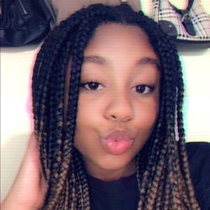 Meet your Posher, Nadia